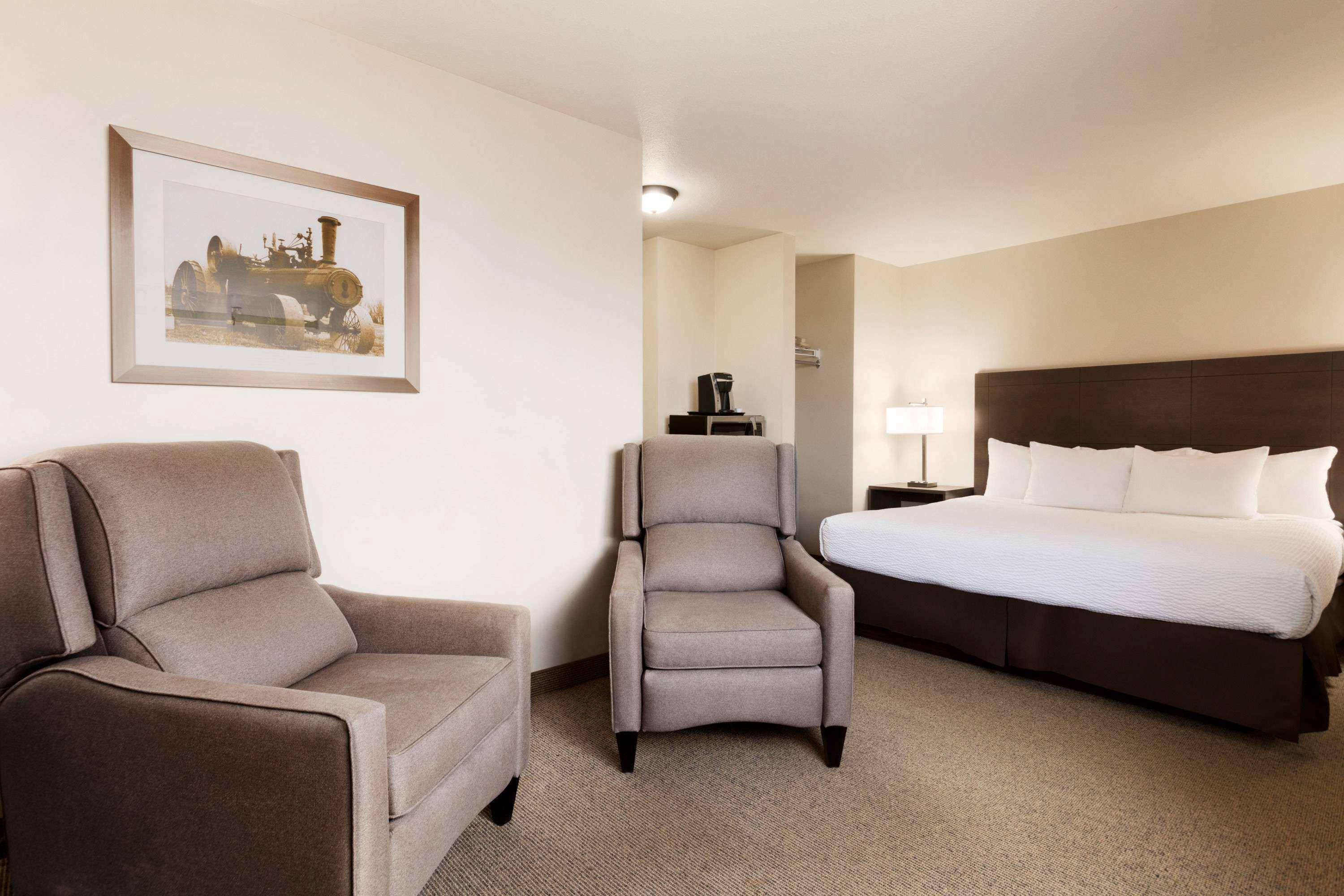 Days Inn By Wyndham Steinbach מראה חיצוני תמונה