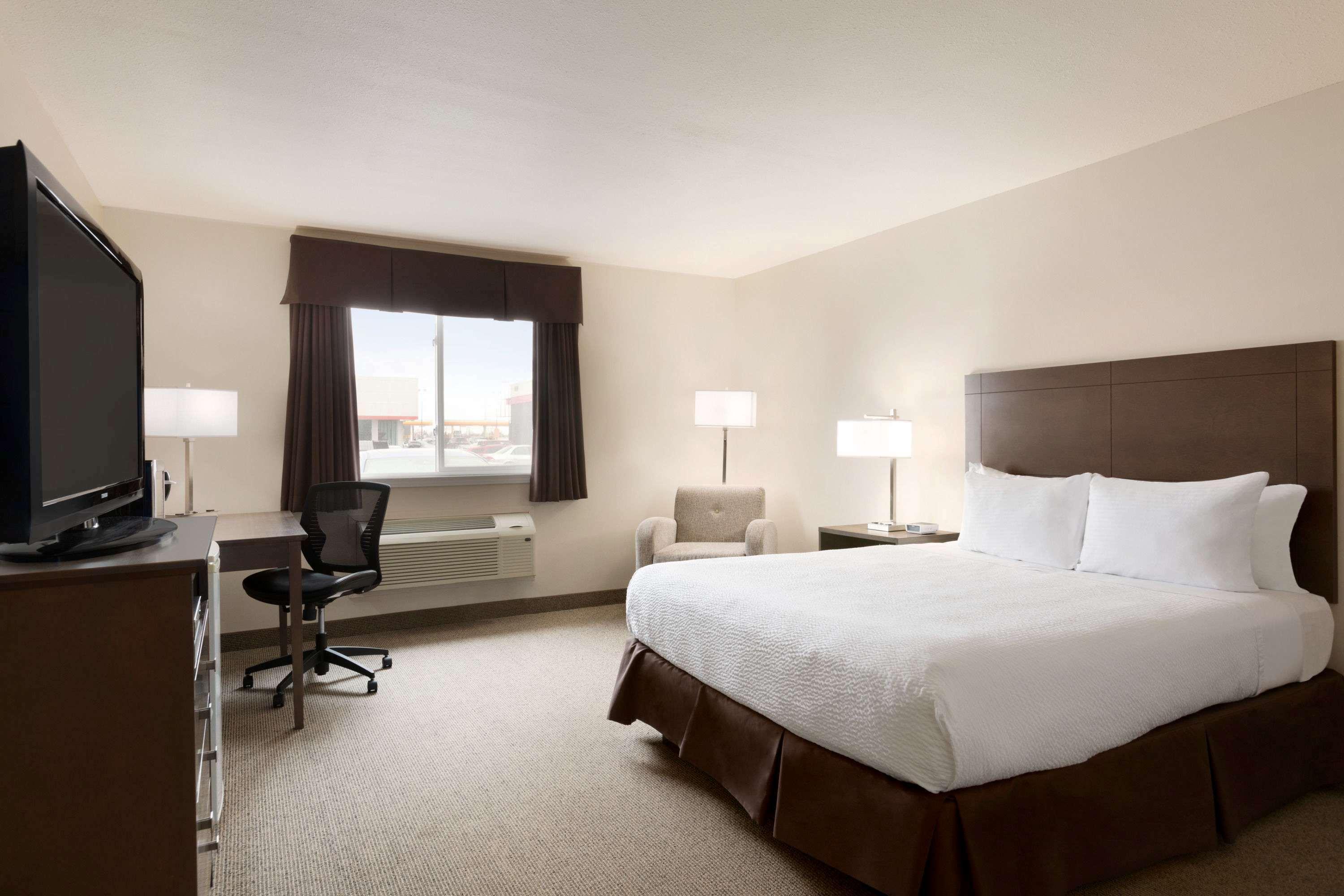 Days Inn By Wyndham Steinbach מראה חיצוני תמונה