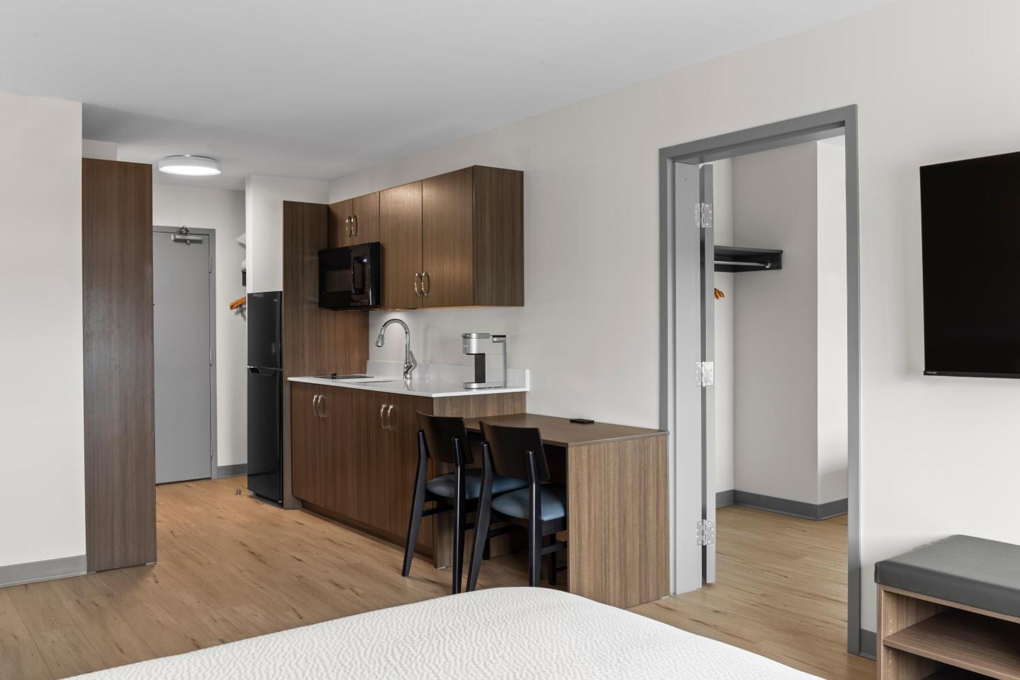 Days Inn By Wyndham Steinbach מראה חיצוני תמונה