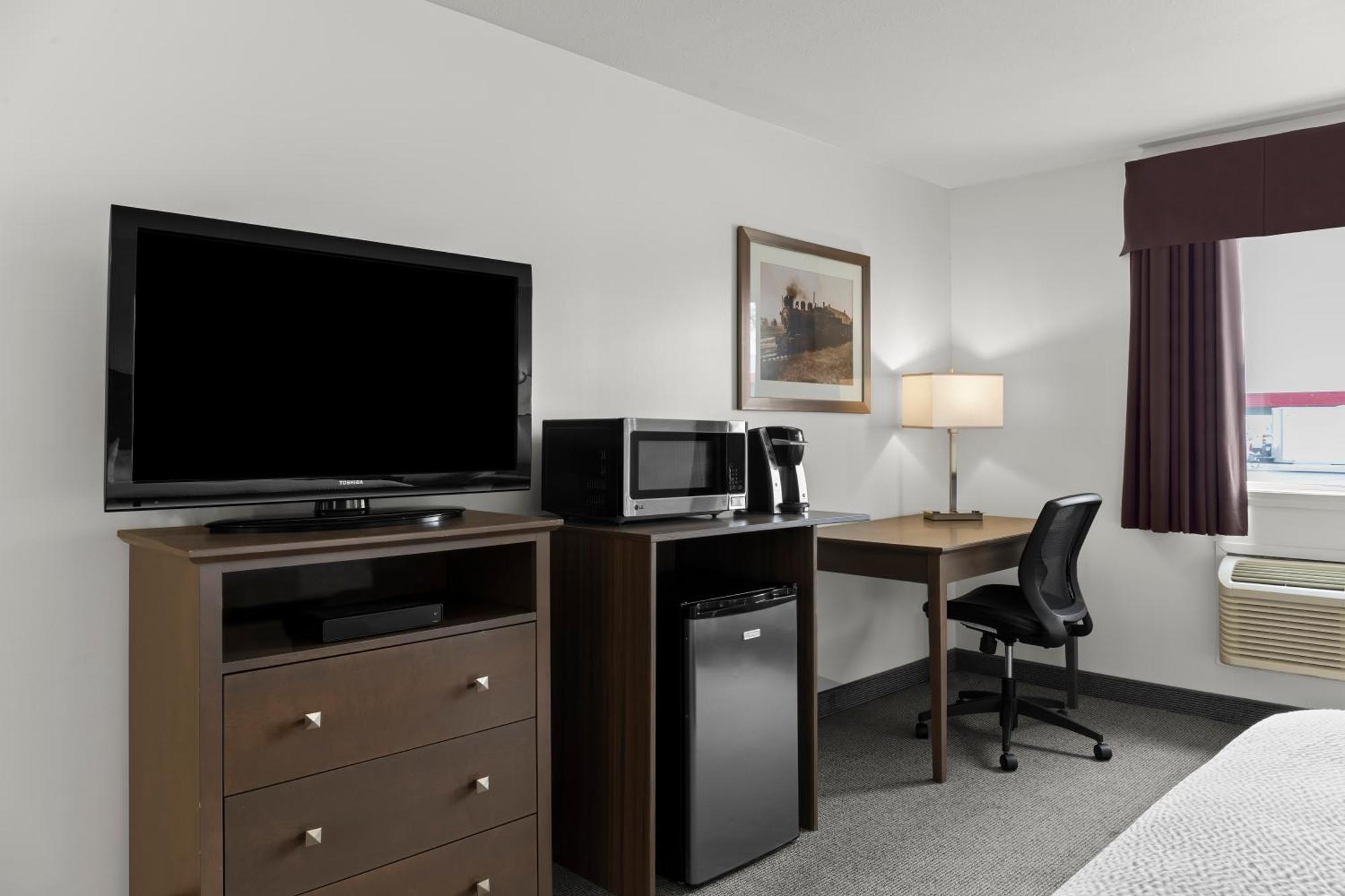 Days Inn By Wyndham Steinbach מראה חיצוני תמונה