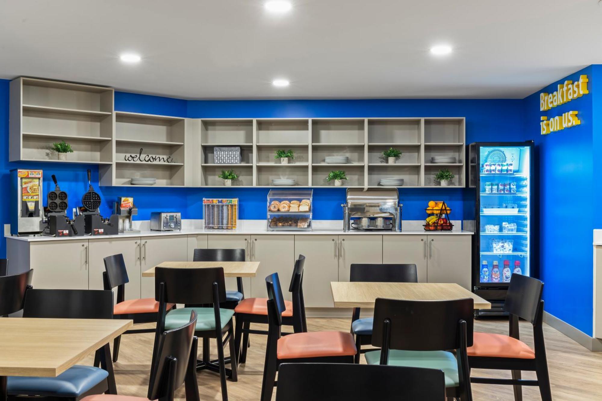 Days Inn By Wyndham Steinbach מראה חיצוני תמונה
