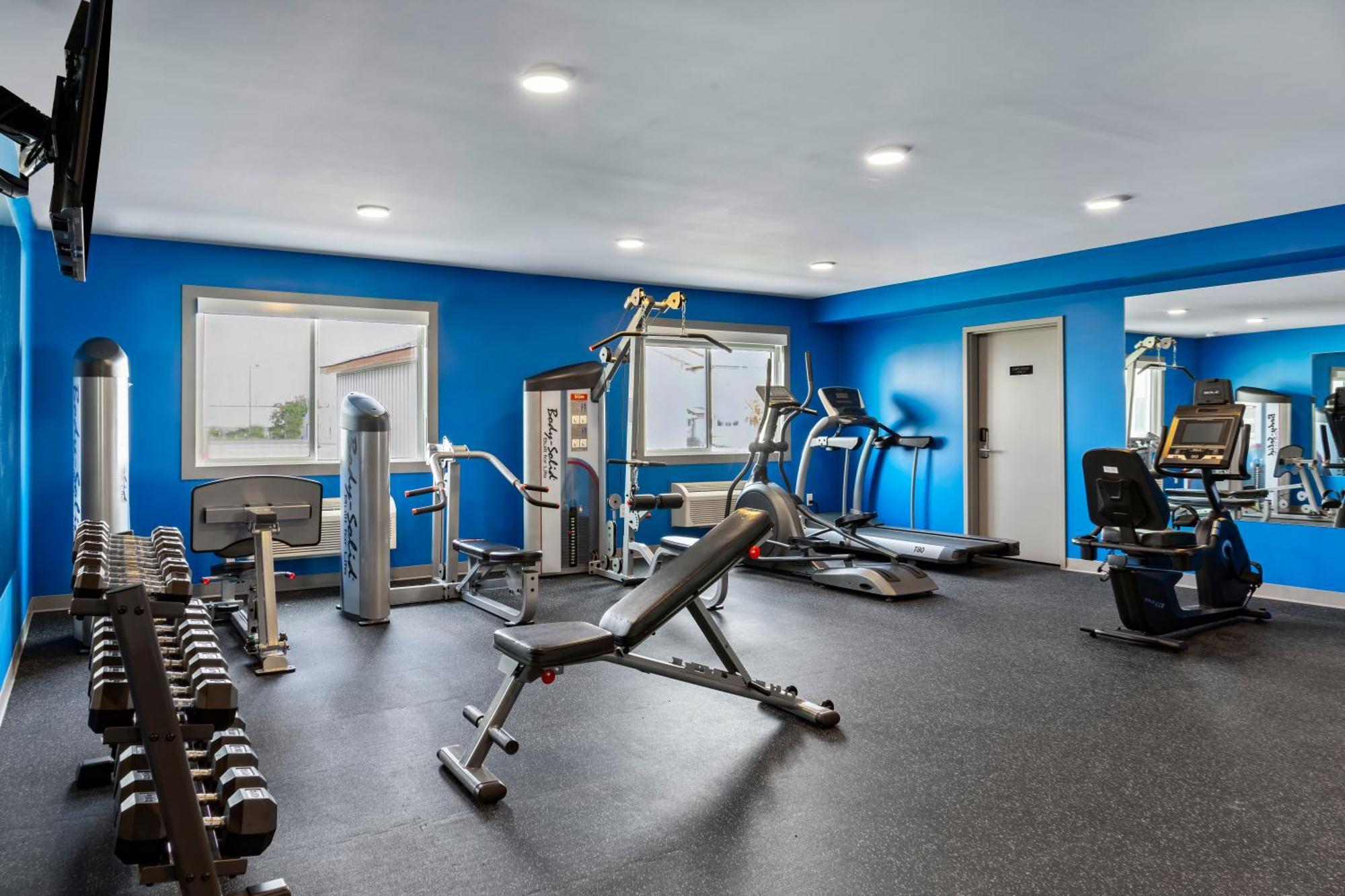 Days Inn By Wyndham Steinbach מראה חיצוני תמונה