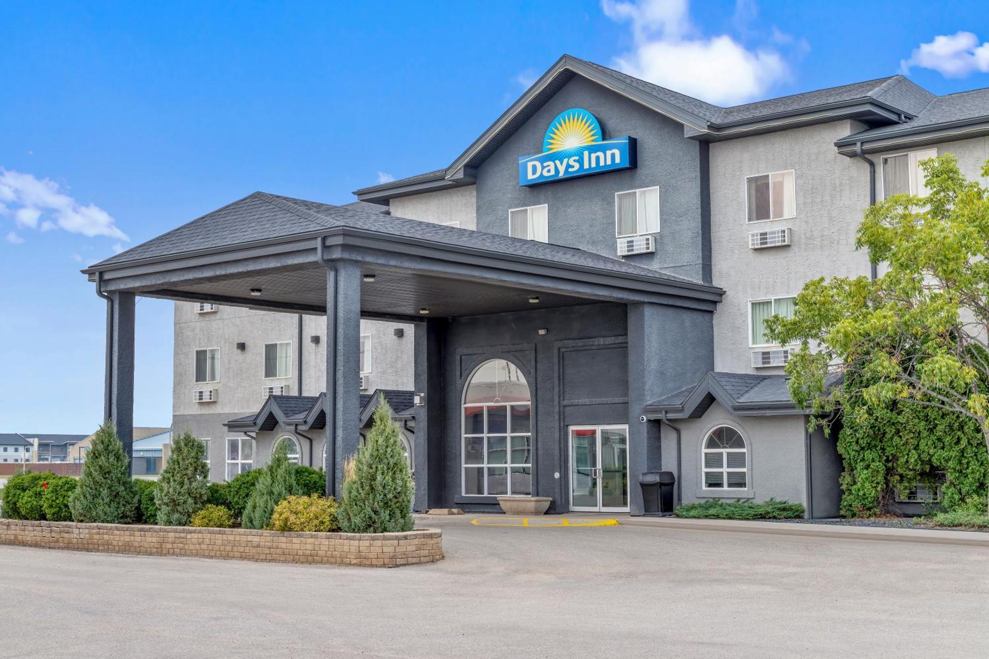 Days Inn By Wyndham Steinbach מראה חיצוני תמונה