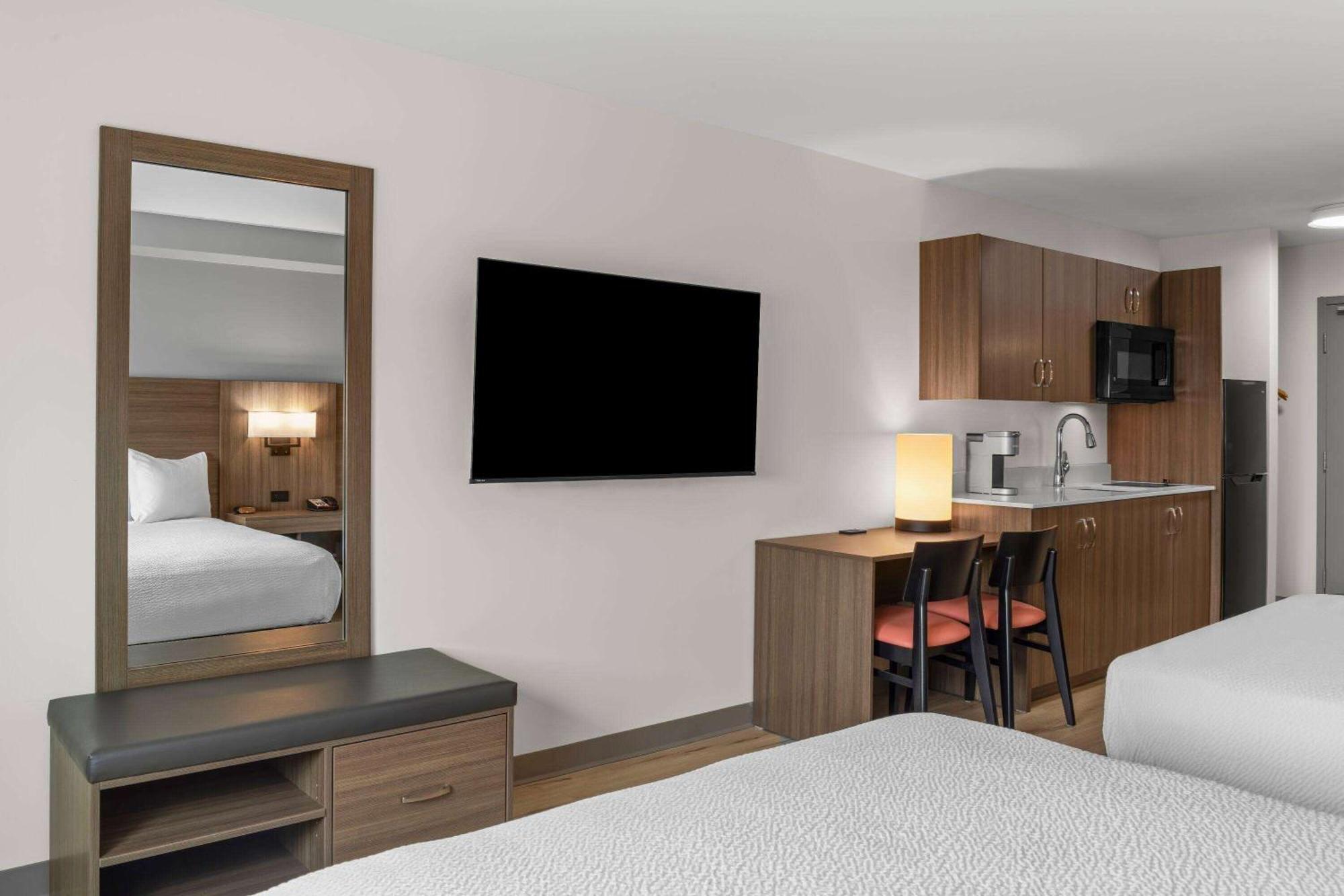 Days Inn By Wyndham Steinbach מראה חיצוני תמונה