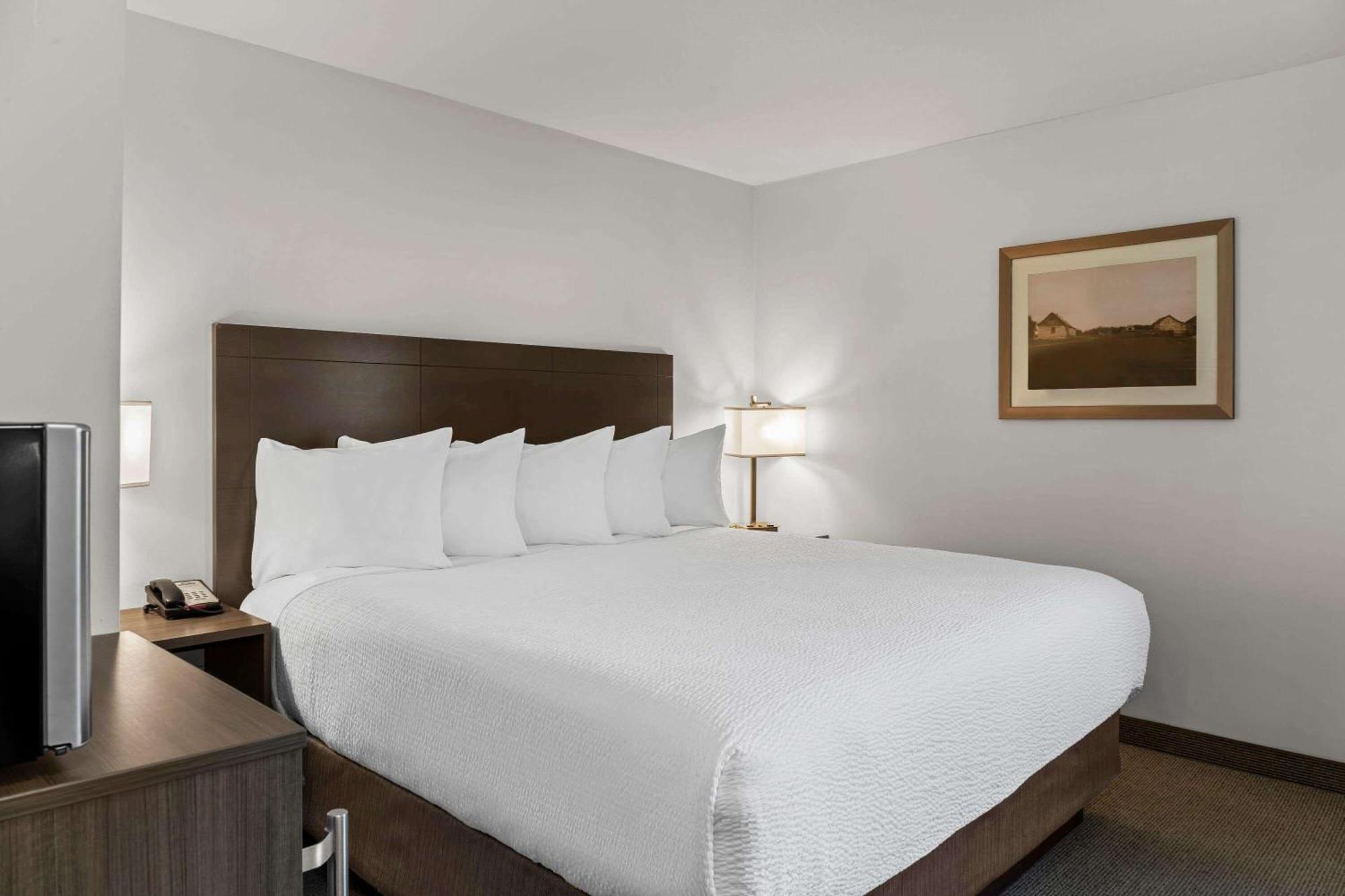 Days Inn By Wyndham Steinbach מראה חיצוני תמונה