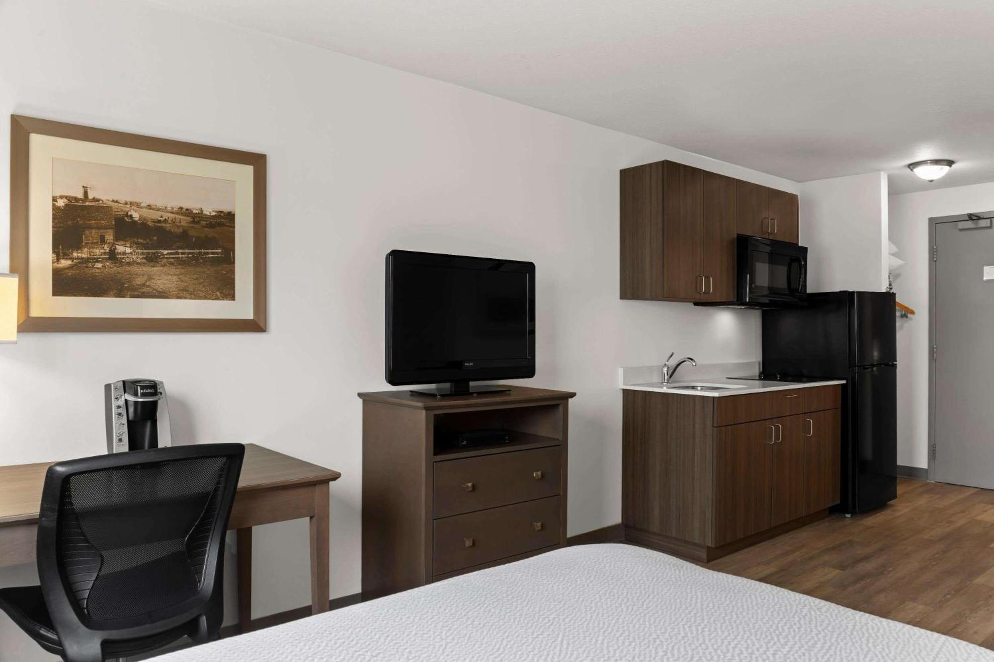 Days Inn By Wyndham Steinbach מראה חיצוני תמונה